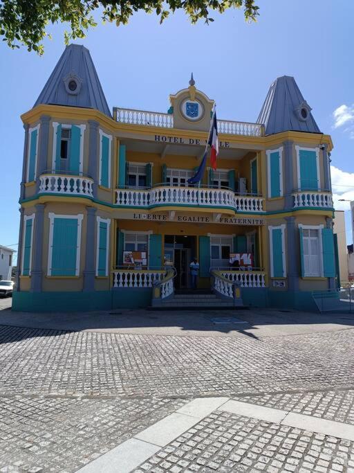 Tukusi Bungalow Le Moule Εξωτερικό φωτογραφία