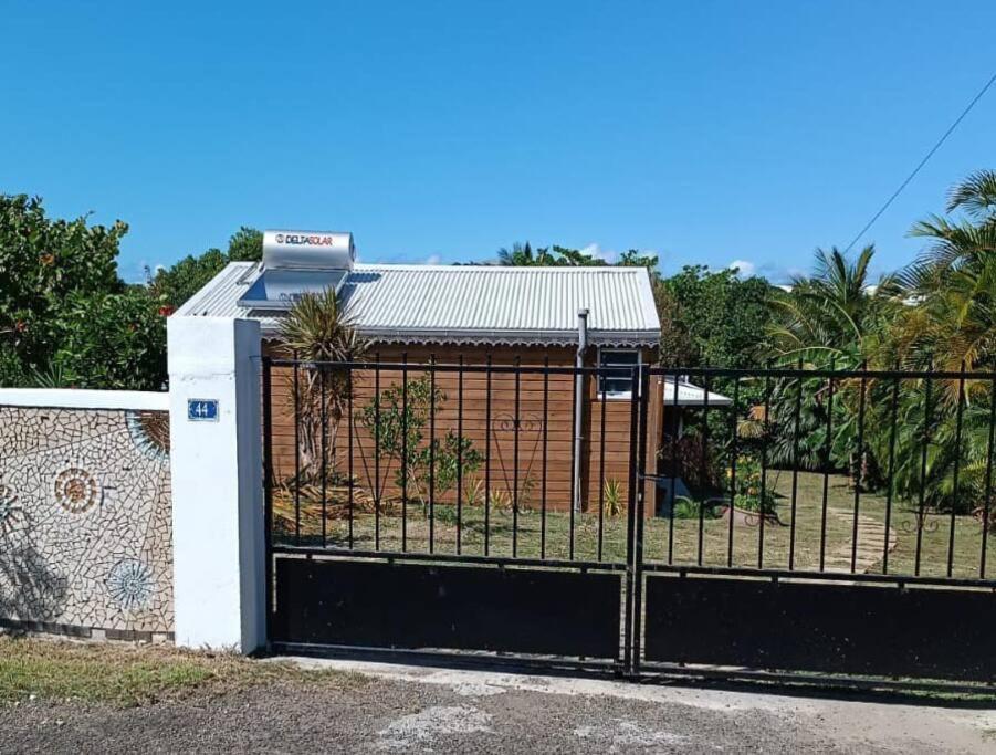 Tukusi Bungalow Le Moule Εξωτερικό φωτογραφία